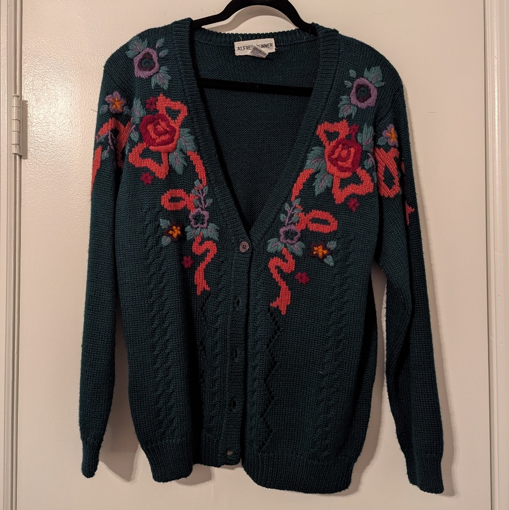 Vintage Alfred Dunner Emerald Green Embroidered Christmas Sweater - size Medium